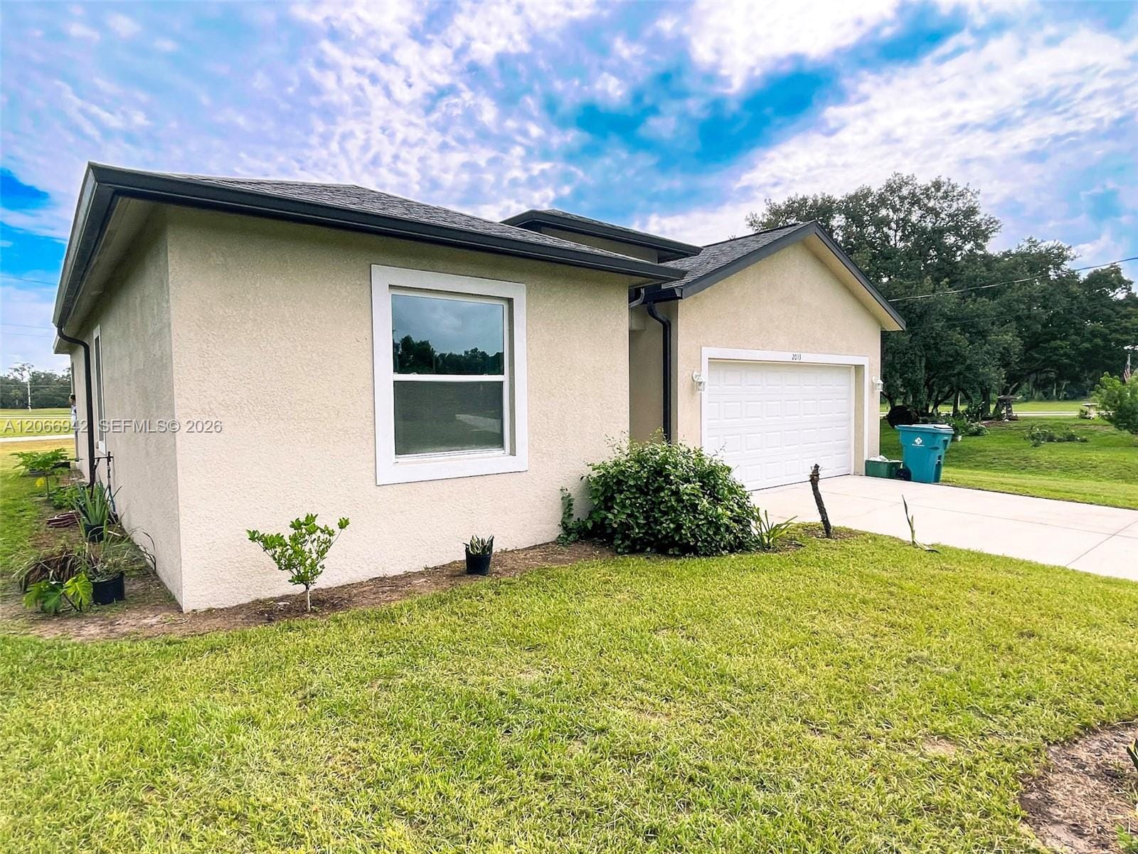 2013 Odessa Circle, LaBelle, FL 33935 photo 3