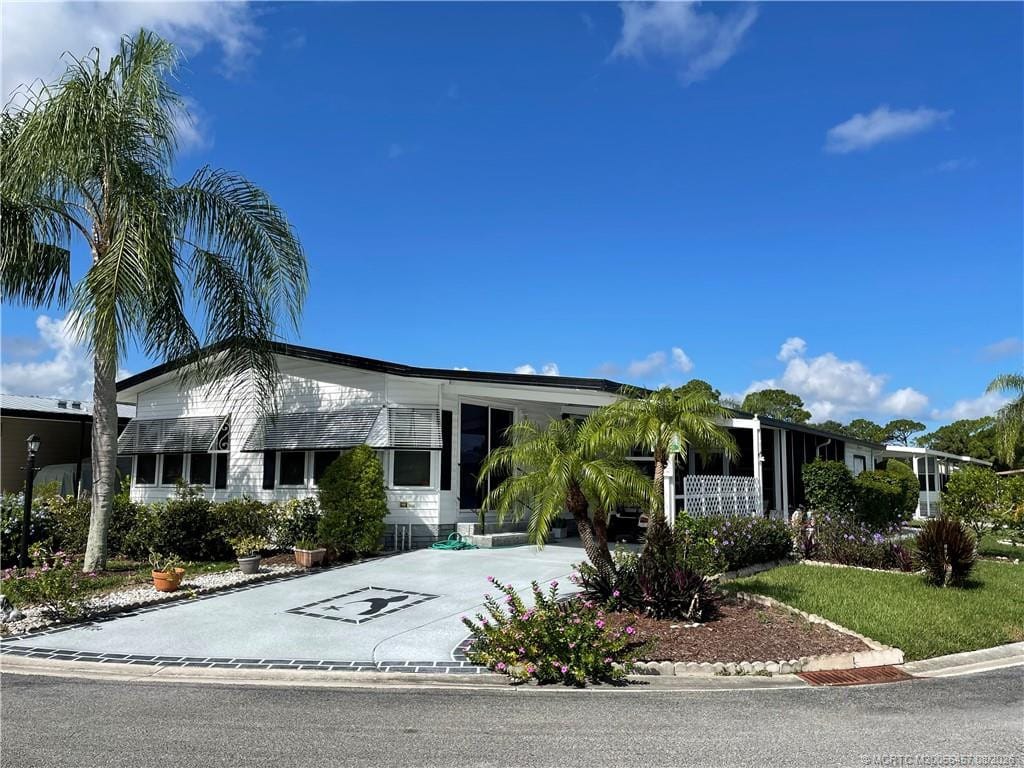 14340 SW Sand Wedge Drive, Indiantown, FL 34956 photo 2