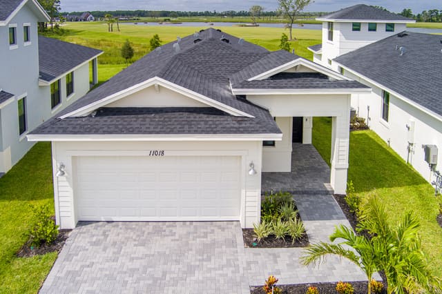 11018 NW GLYNLEA Boulevard N, Port St. Lucie, FL 34987