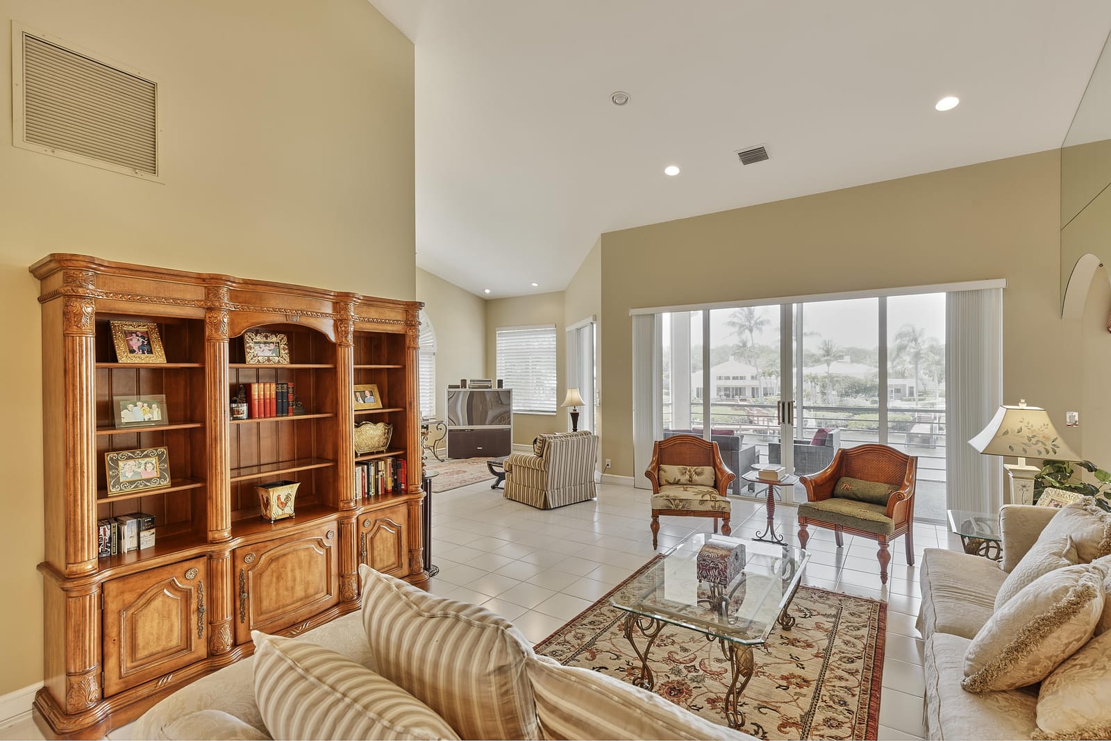 392 Spyglass Way — photo 3