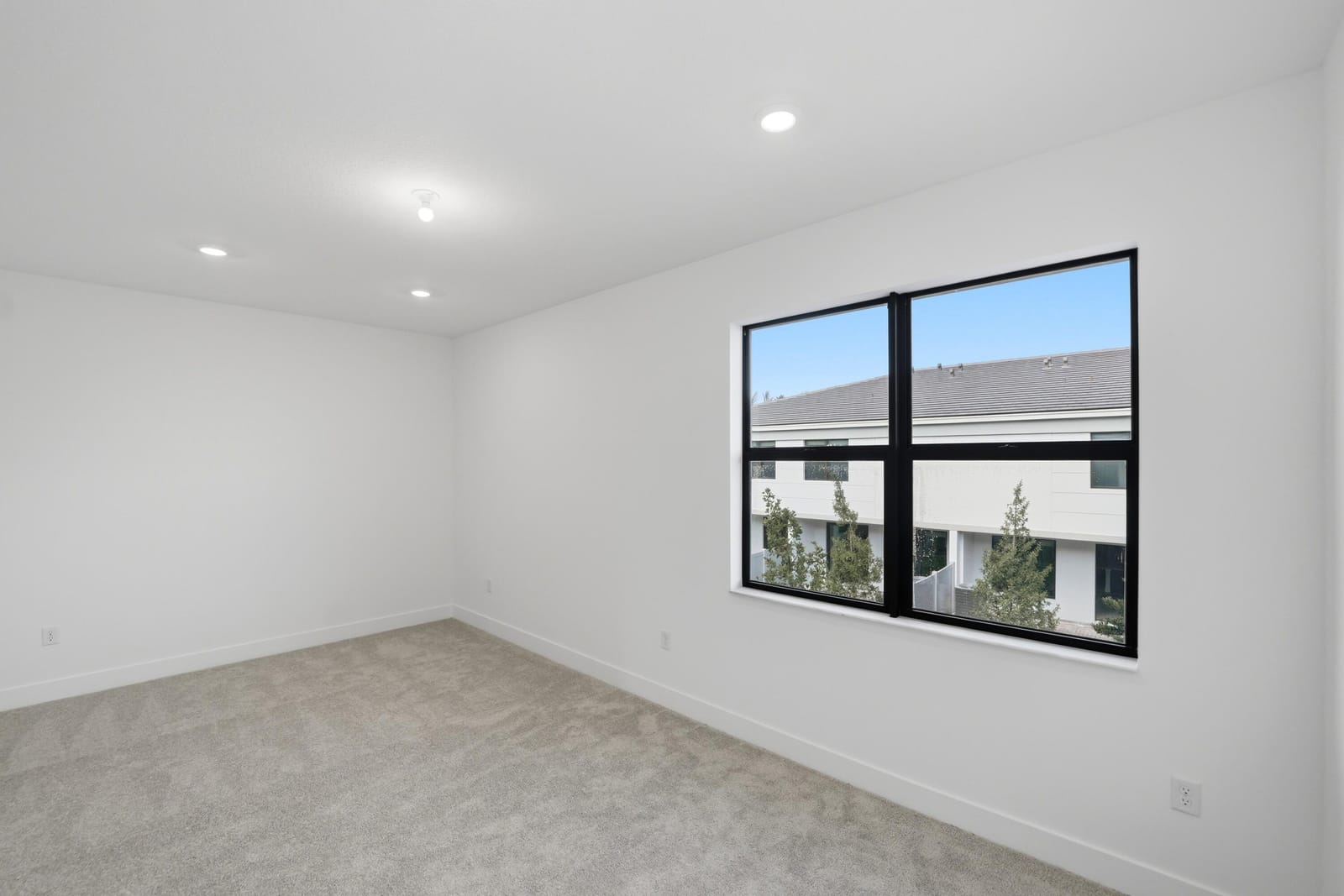 1198 National Street — photo 11