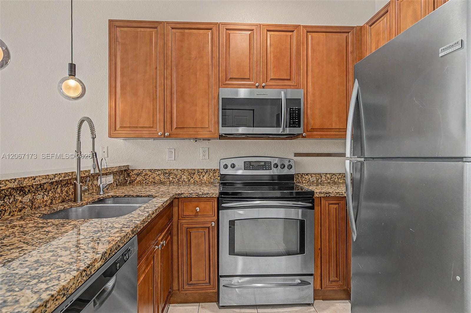 2945 Coconut Avenue 2 — photo 7