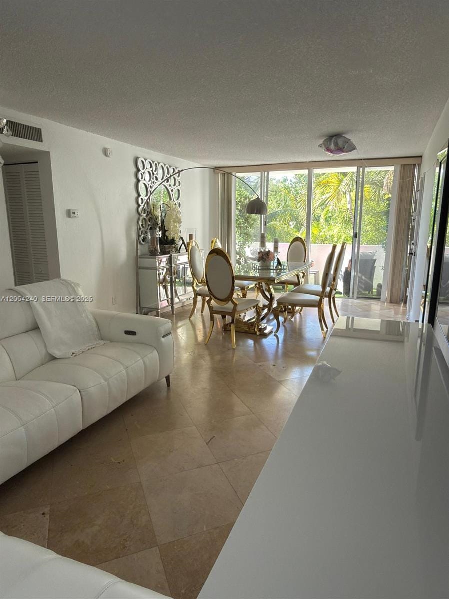 2160 SW 16th Avenue 320, Miami, FL 33145 photo 2