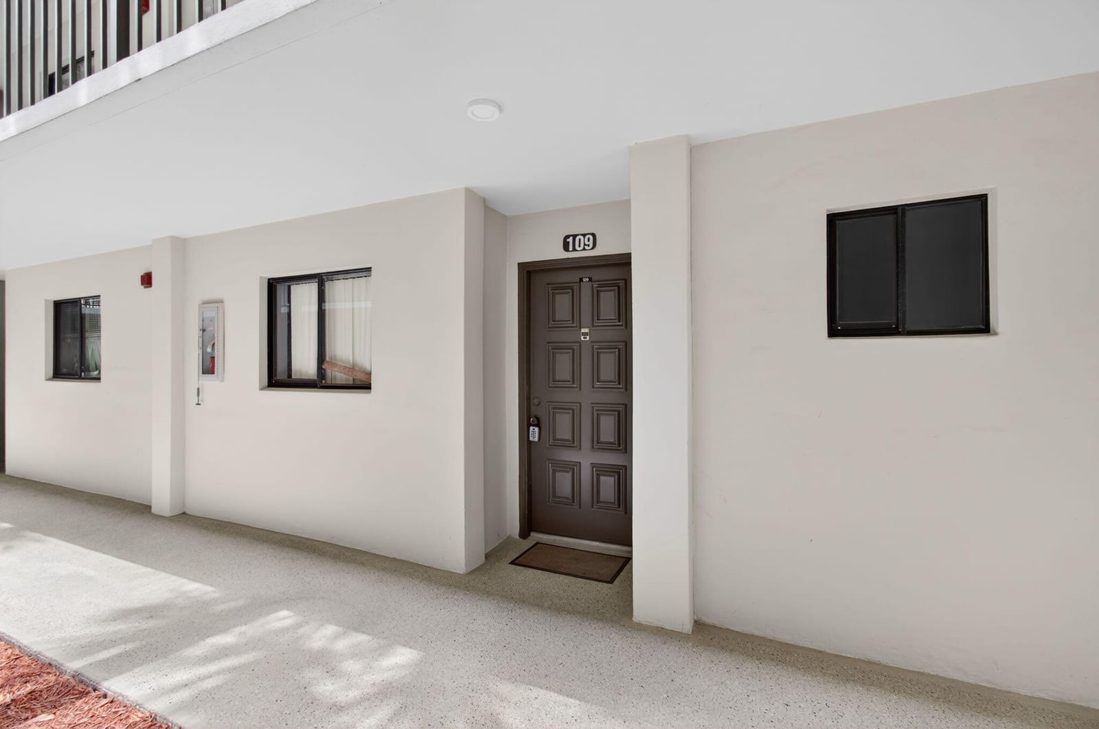 5340 Las Verdes Cr Las Verdes Circle 109 — photo 11