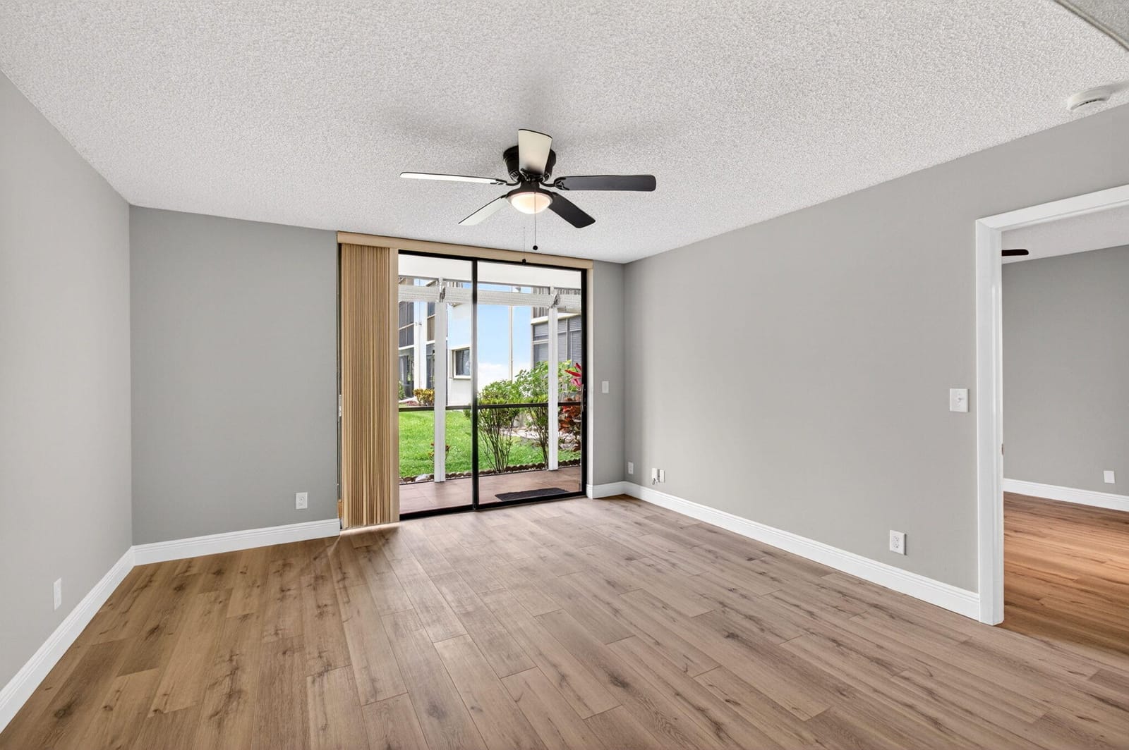 5340 Las Verdes Cr Las Verdes Circle 109, Delray Beach, FL 33484 photo 17
