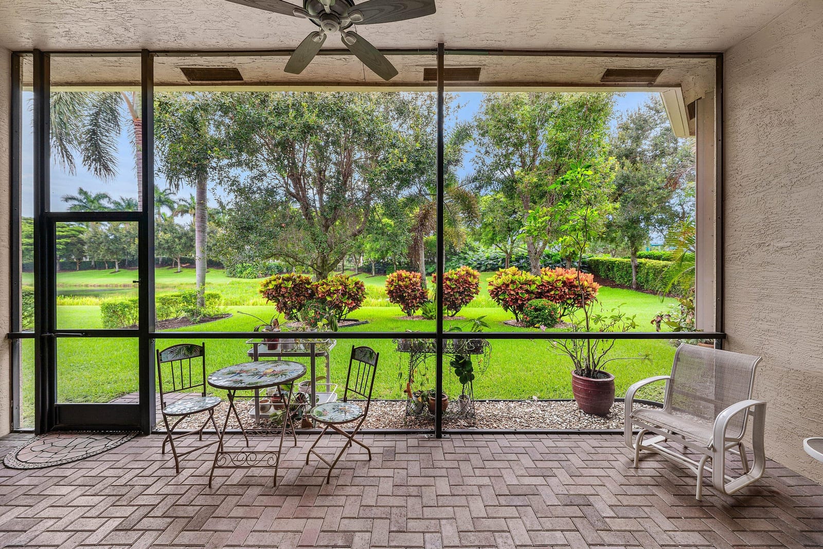 9041 GRAYSON Court — photo 4
