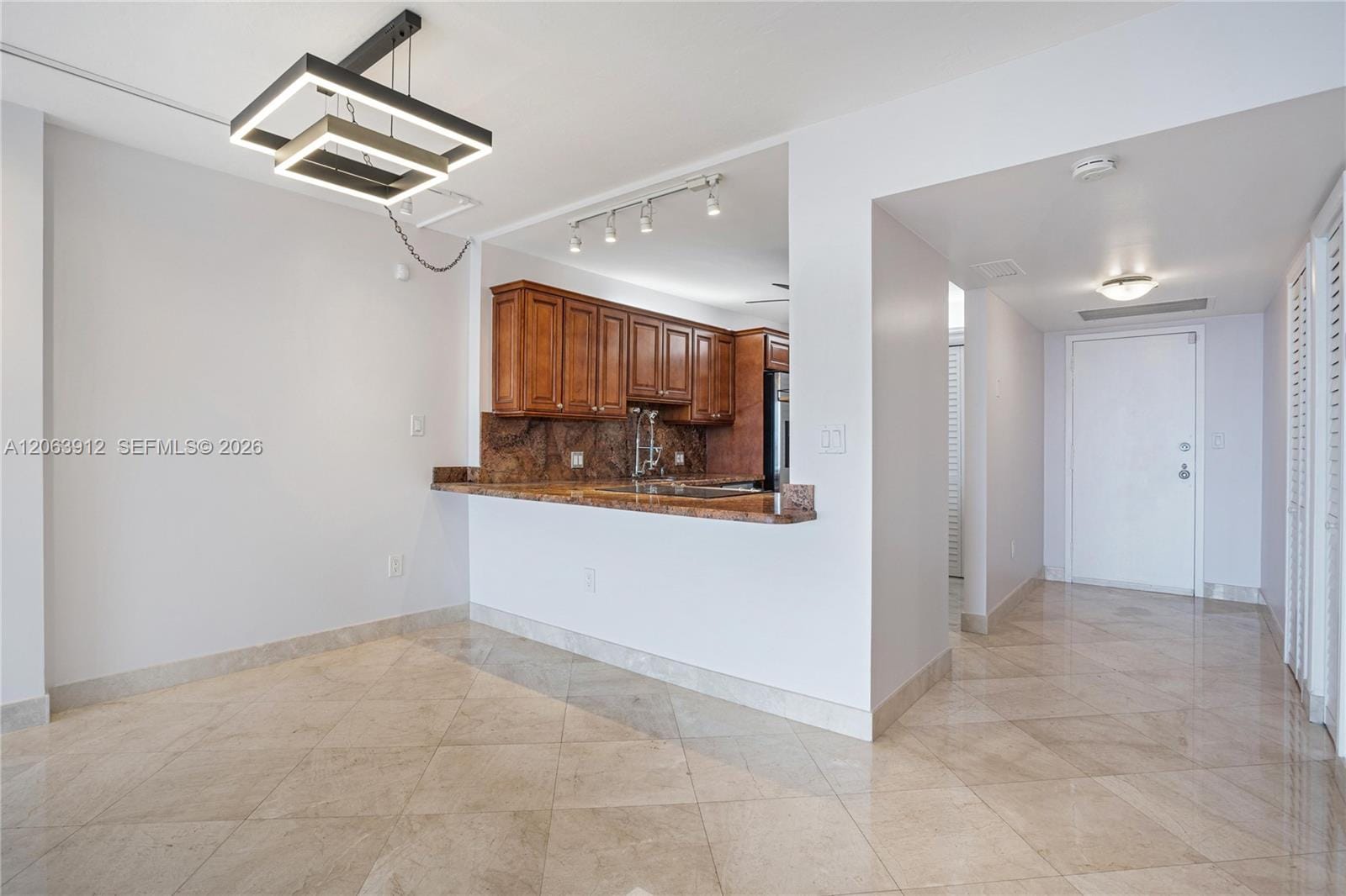 3375 N Country Club Drive 1605, Aventura, FL 33180 photo 6
