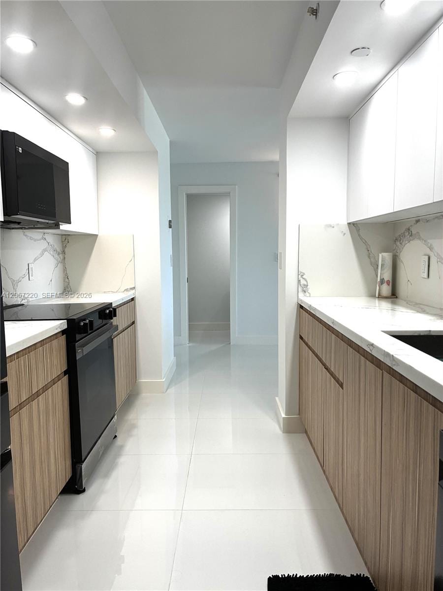 6917 Collins Avenue 411 — photo 2