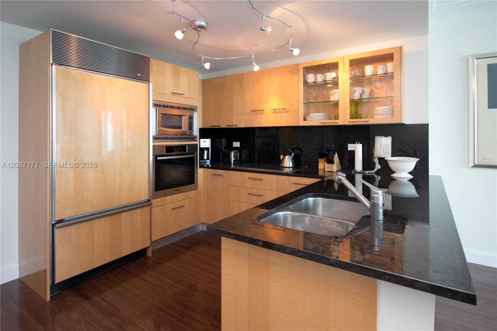 6799 Collins Avenue 1103 — photo 4