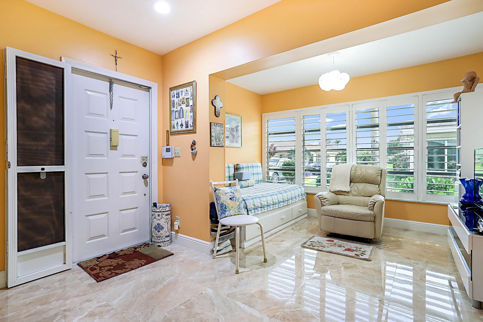 5373 Lakefront Boulevard C — photo 3