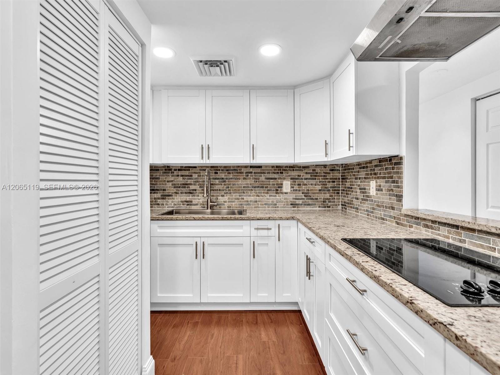 2451 S Brickell Avenue 20M, Miami, FL 33129 photo 27