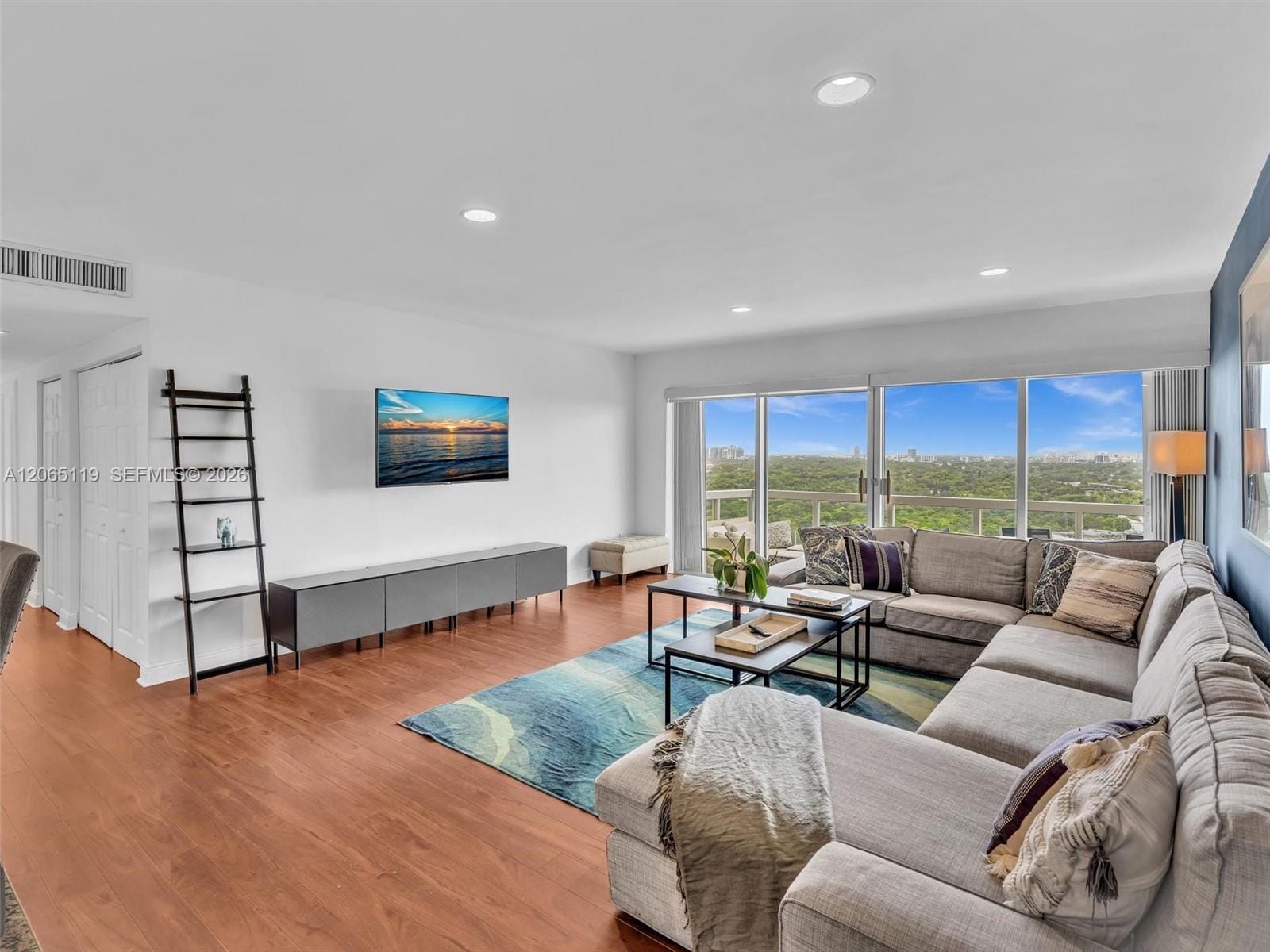 2451 S Brickell Avenue 20M, Miami, FL 33129 photo 9