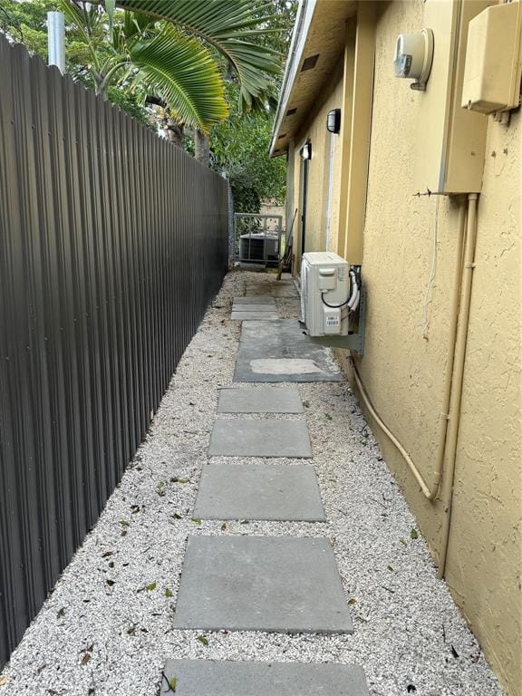 1136 NW 5TH Court — photo 4