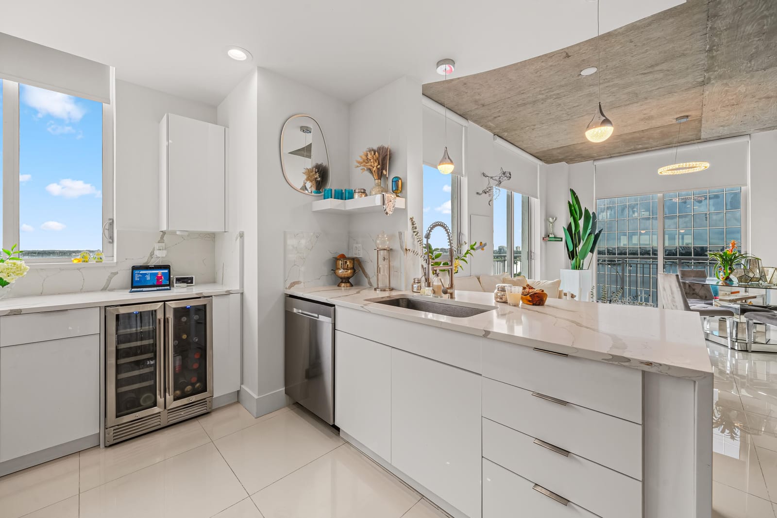300 S Australian Avenue 907 — photo 5