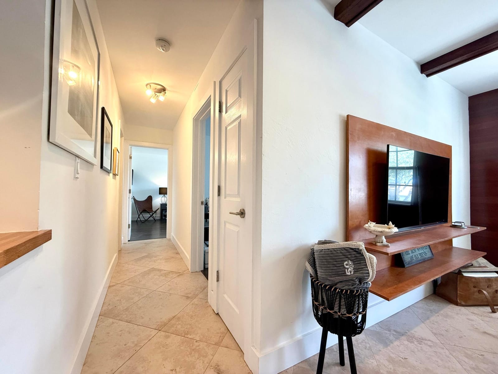 298 SW 6th Street 2050 — photo 5