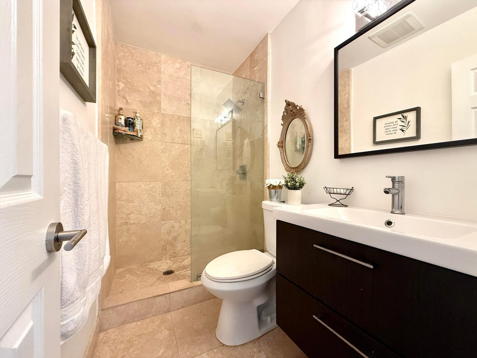 298 SW 6th Street 2050 — photo 6