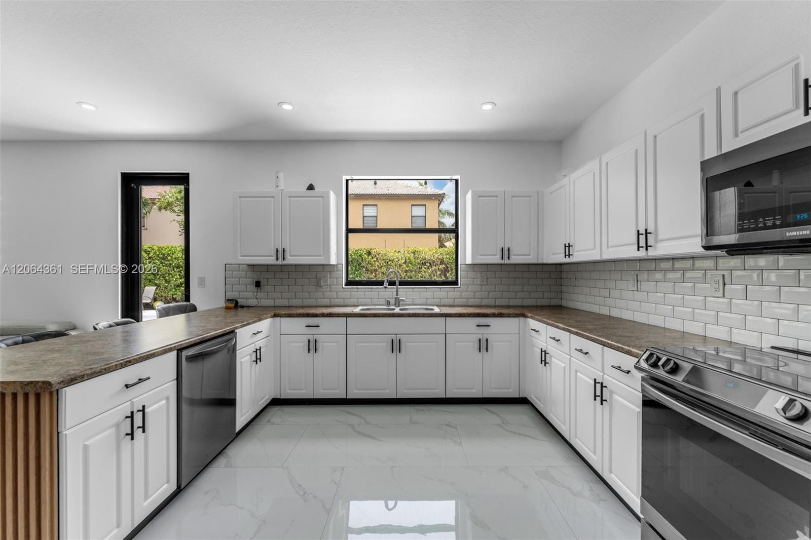 24123 SW 112th Place — photo 7
