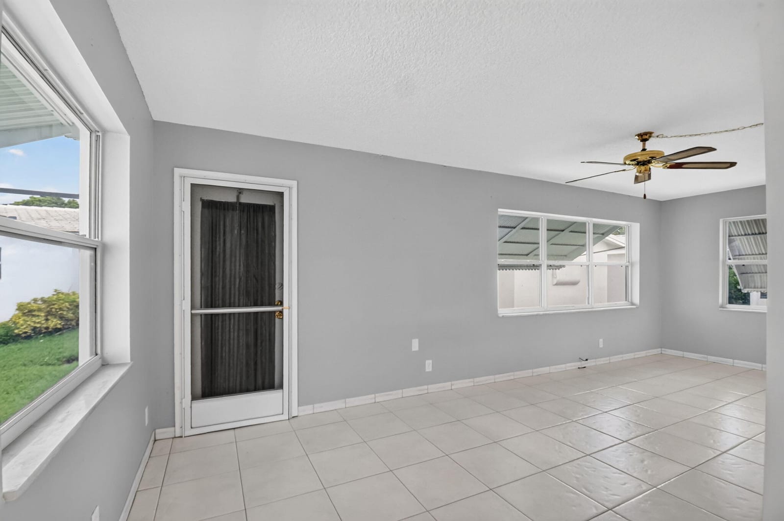 2091 SW 13th Terrace SW, Boynton Beach, FL 33426 photo 15
