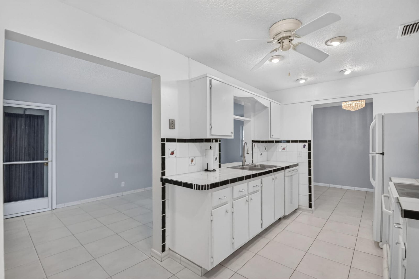 2091 SW 13th Terrace SW, Boynton Beach, FL 33426 photo 17
