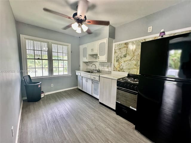1260 NE 115th Street 4, Miami, FL 33161