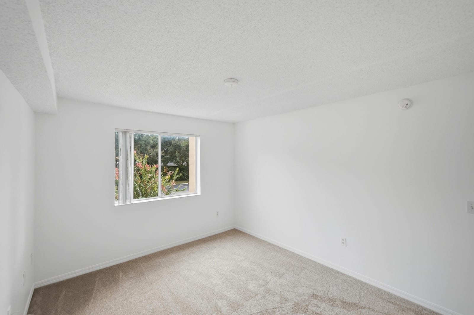 1640 N 42ND Circle 209 — photo 7