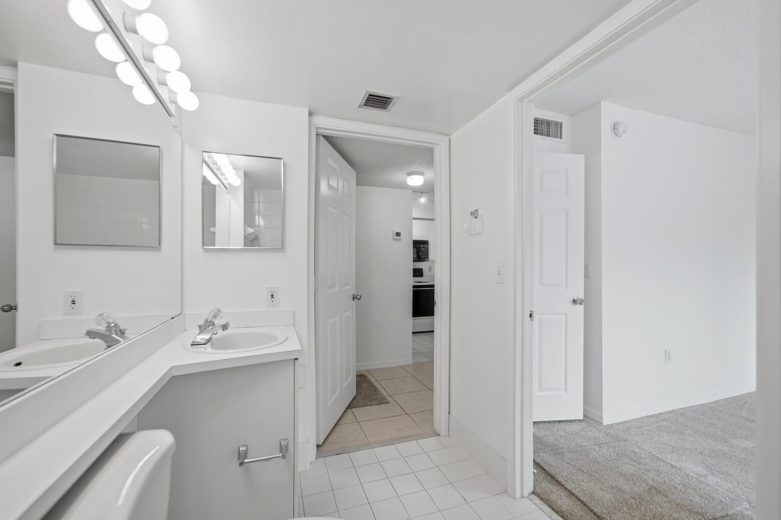 1640 N 42ND Circle 209, Vero Beach, FL 32967 photo 16