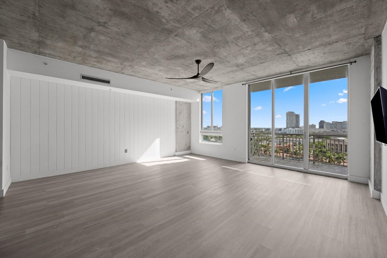 300 S AUSTRALIAN Avenue 1103 — photo 6