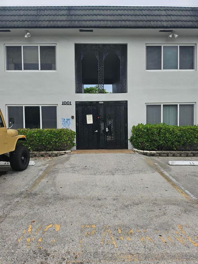 1001 SE 16TH Street 9, Fort Lauderdale, FL 33316