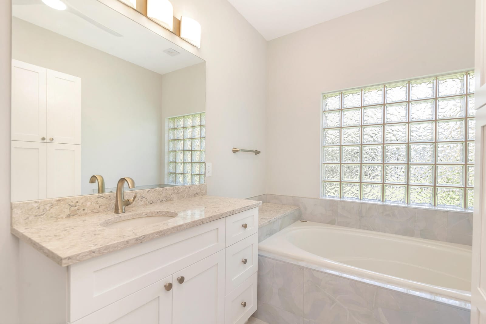 9119 Bay Point Circle, West Palm Beach, FL 33411 photo 13