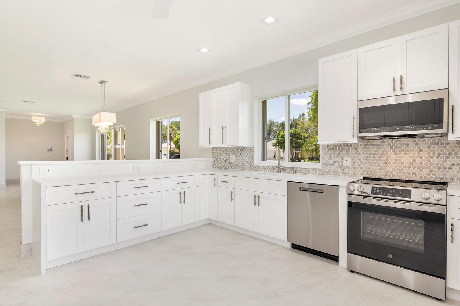 9119 Bay Point Circle — photo 3