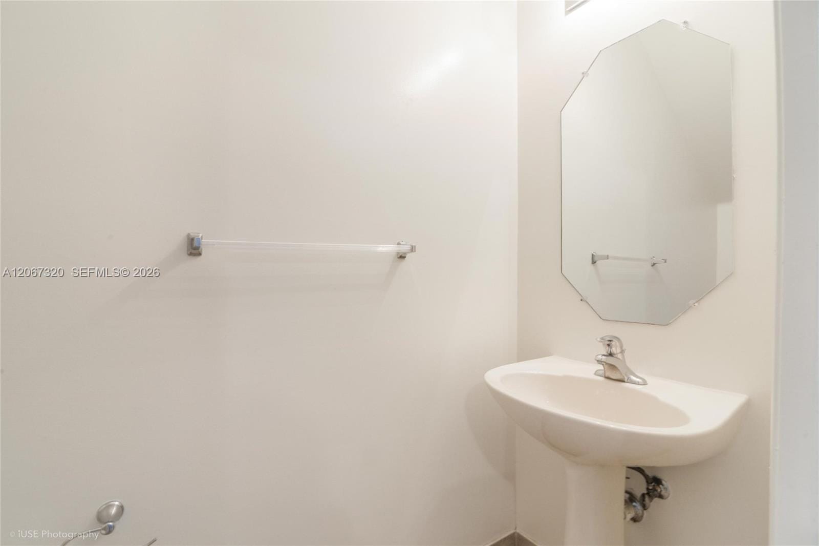 8228 SW 29th Street 103 — photo 5