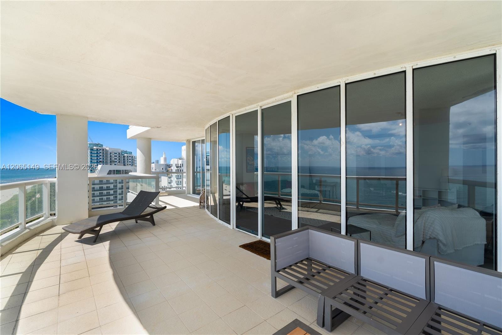 4201 Collins Avenue 1503 — photo 11