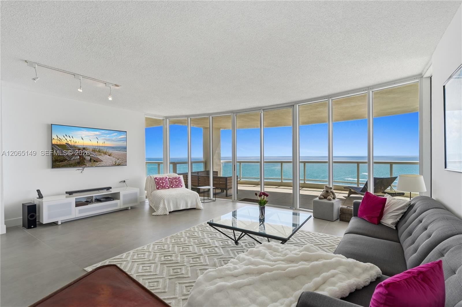 4201 Collins Avenue 1503 — photo 12