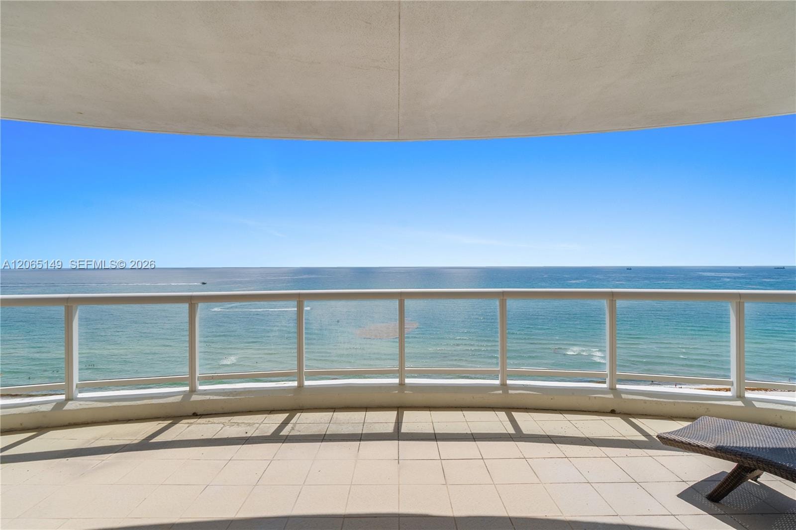 4201 Collins Avenue 1503 — photo 4