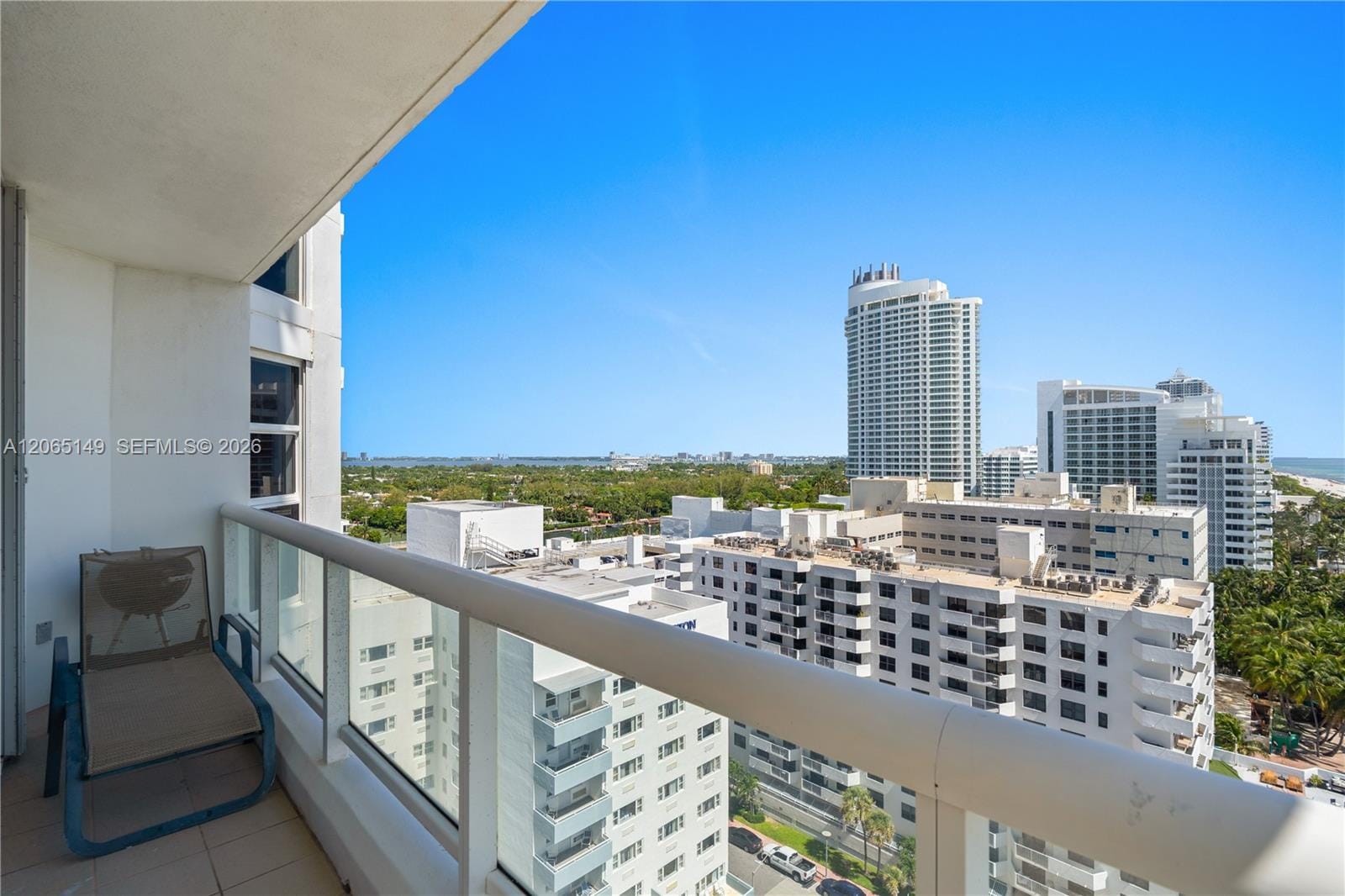 4201 Collins Avenue 1503 — photo 9