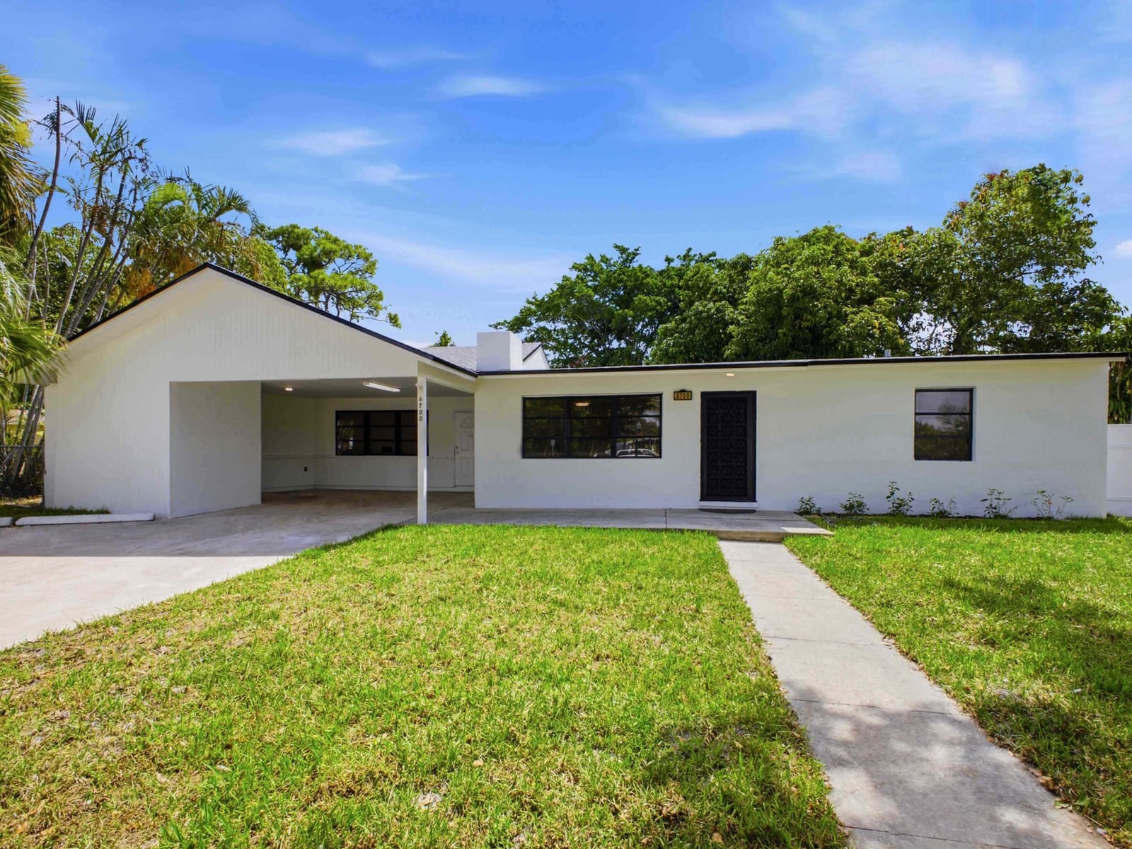 6700 Forest Court — photo 2