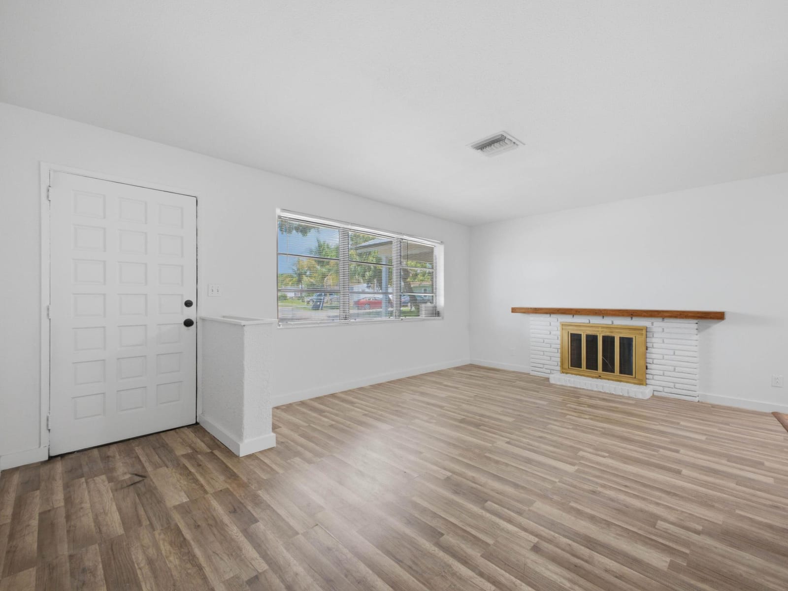 6700 Forest Court — photo 8