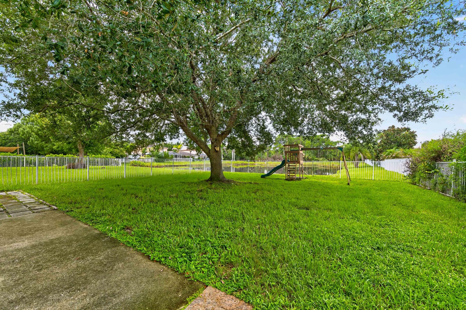 5532 SE GRAHAM Drive, Stuart, FL 34997 photo 27