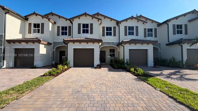 2537 SE 25th Drive 2537, Homestead, FL 33035