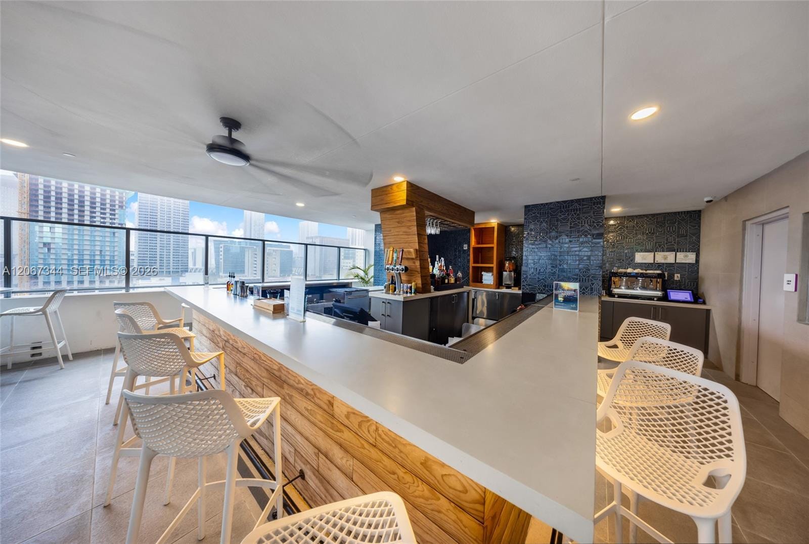 227 NE 2nd Street 3107, Miami, FL 33132 photo 22