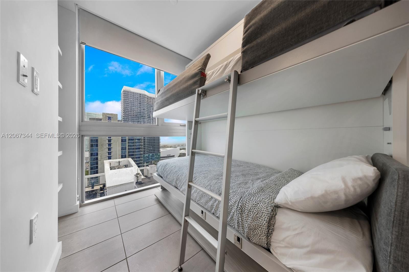 227 NE 2nd Street 3107, Miami, FL 33132 photo 10