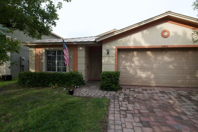 5495 SE Graham Drive, Stuart, FL 34997