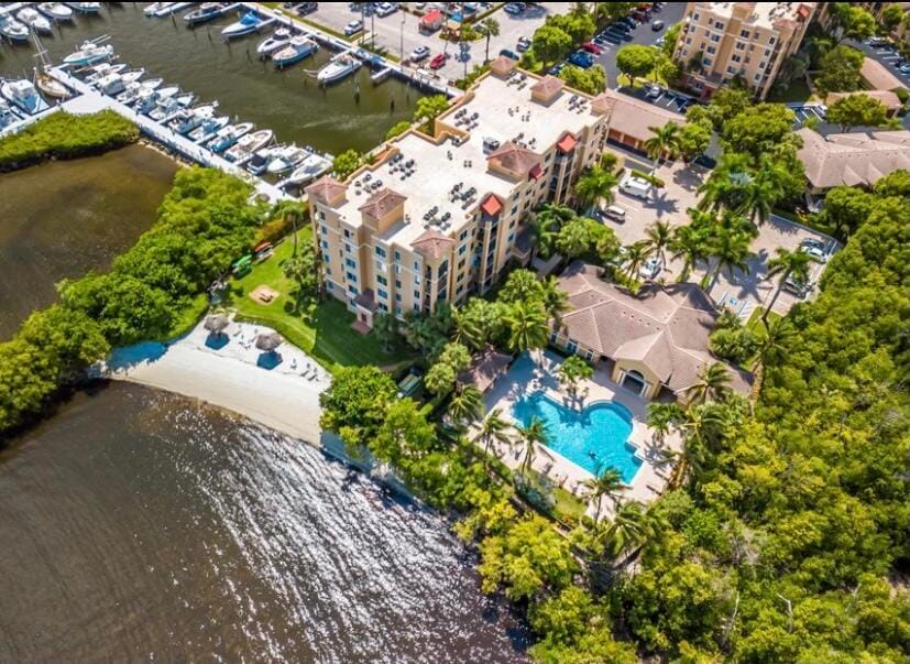 1100 Scotia Drive 102, Hypoluxo, FL 33462