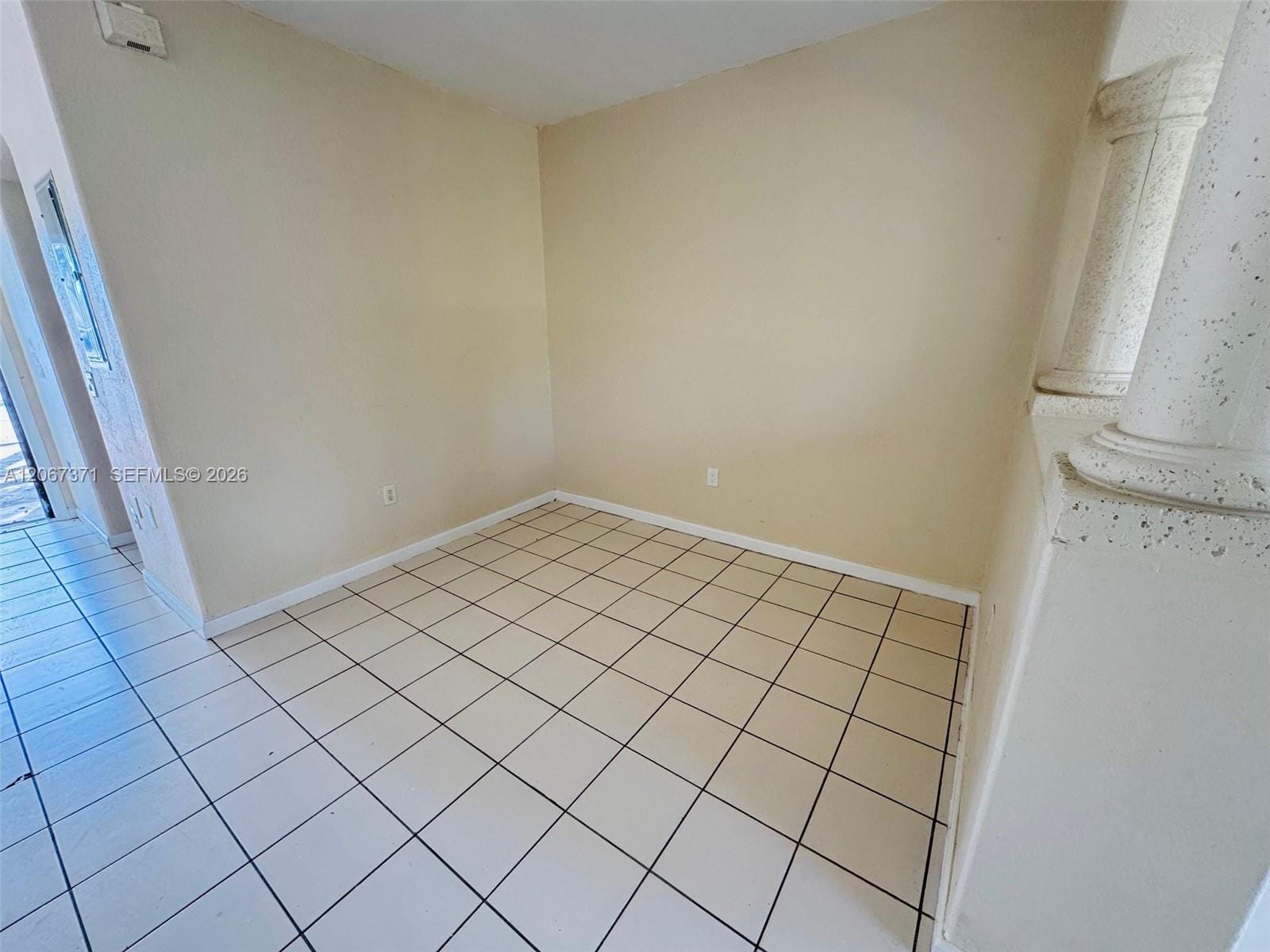 1527 SE 24th Court 234 — photo 4