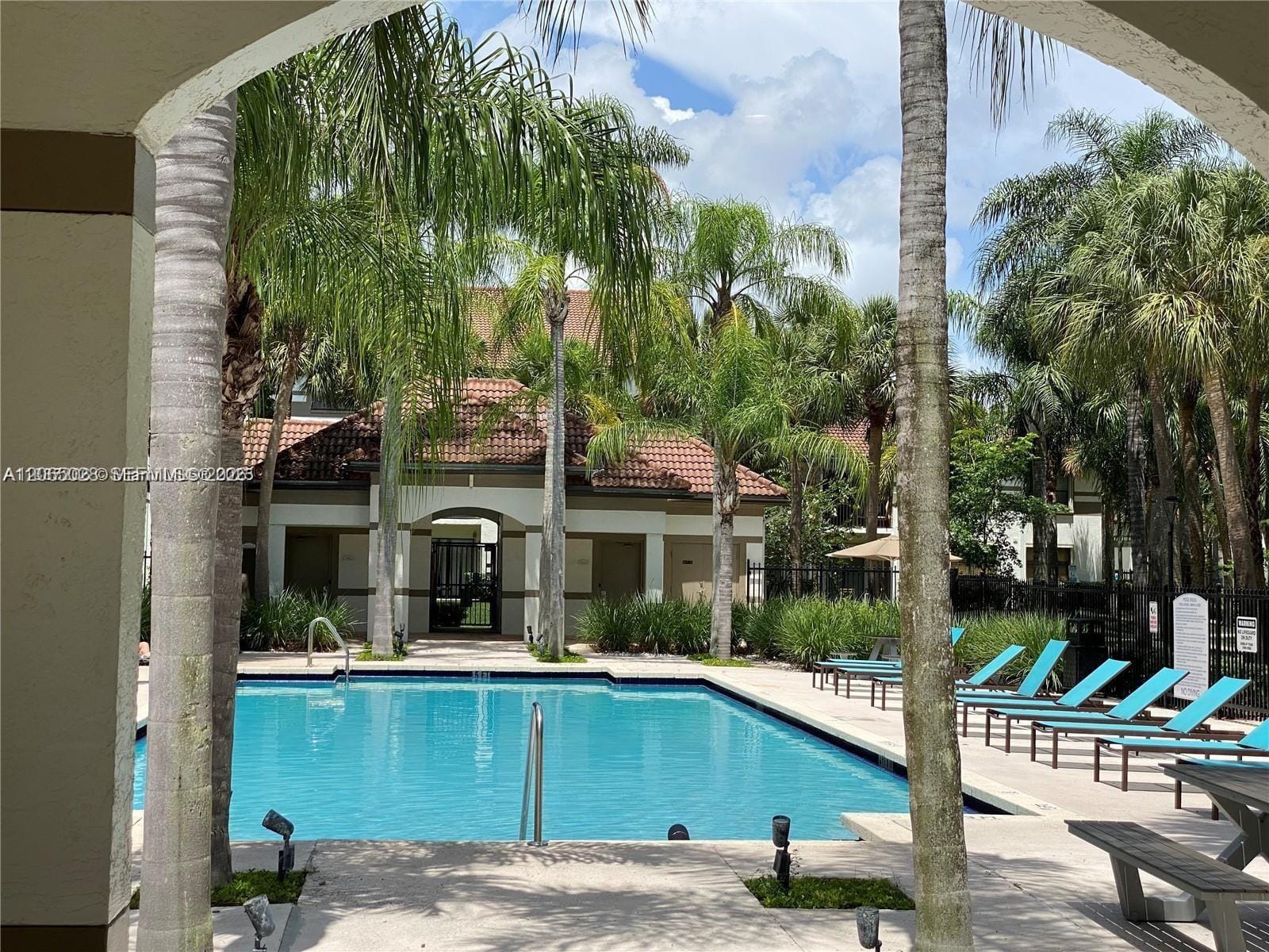 610 S Park Road 35-1, Hollywood, FL 33021 photo 25