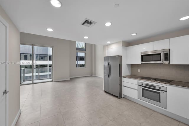 1060 Brickell Avenue 815, 1060 Brickell, Miami, FL