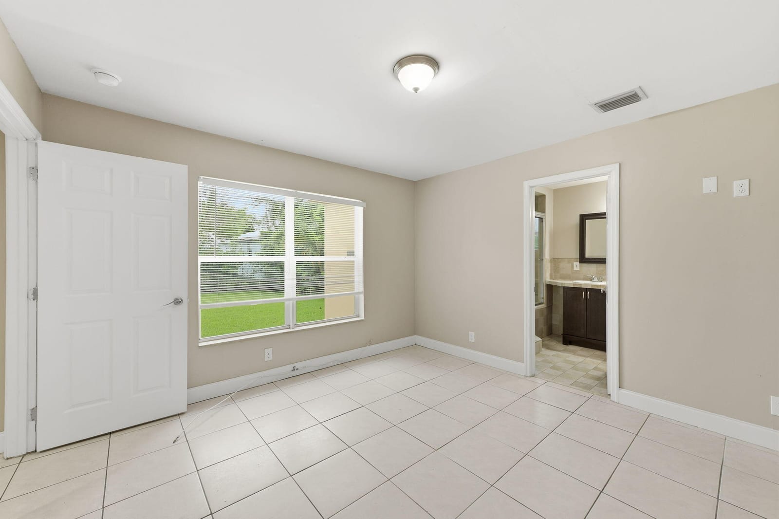 939 CHARLES Street, West Palm Beach, FL 33401 photo 15