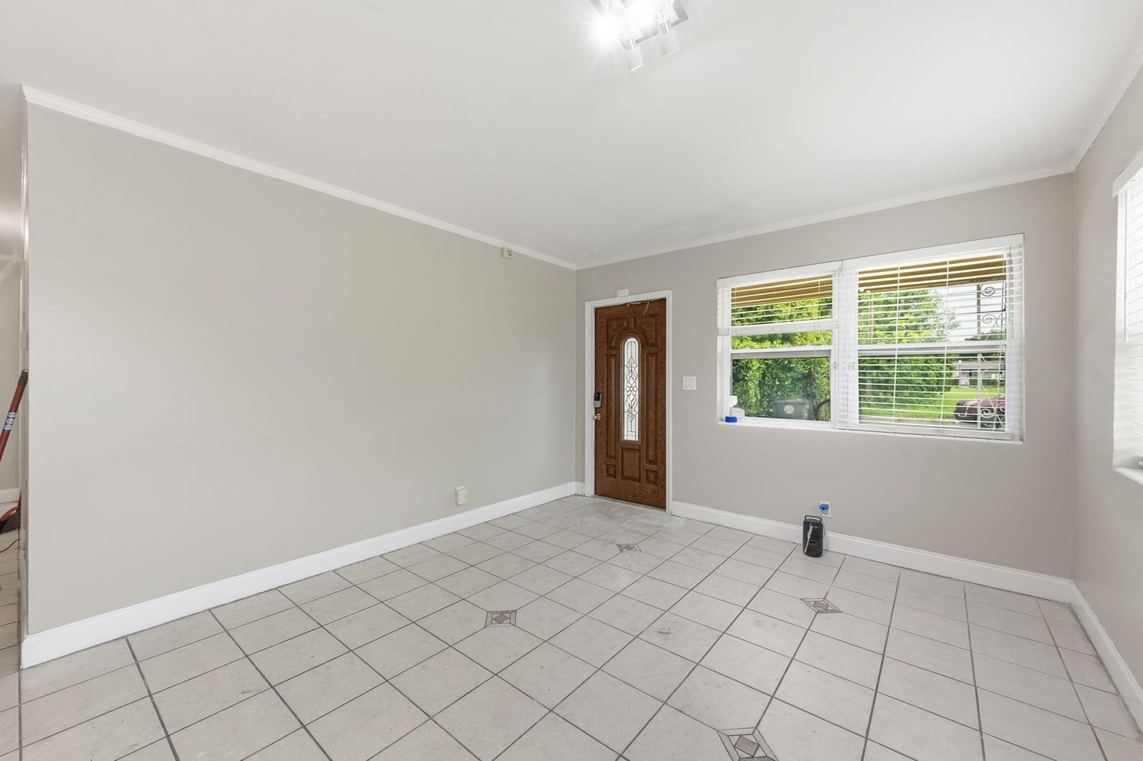 939 CHARLES Street — photo 5