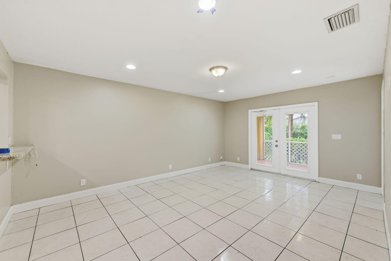 939 CHARLES Street — photo 6