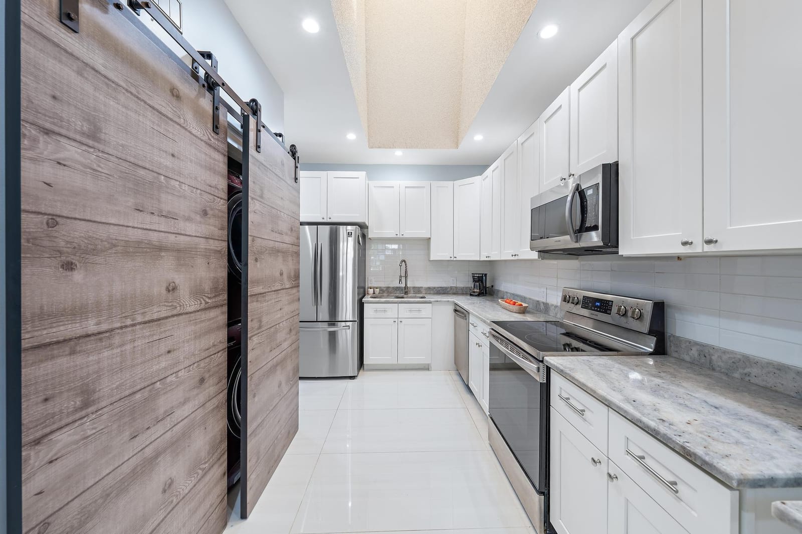 227 N Lakeshore Drive — photo 10